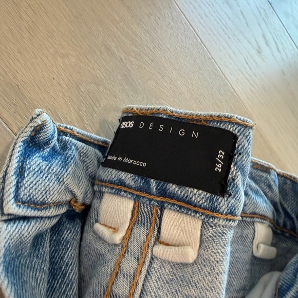 Classic Blue Women's Jeans - Picture 3 of 3